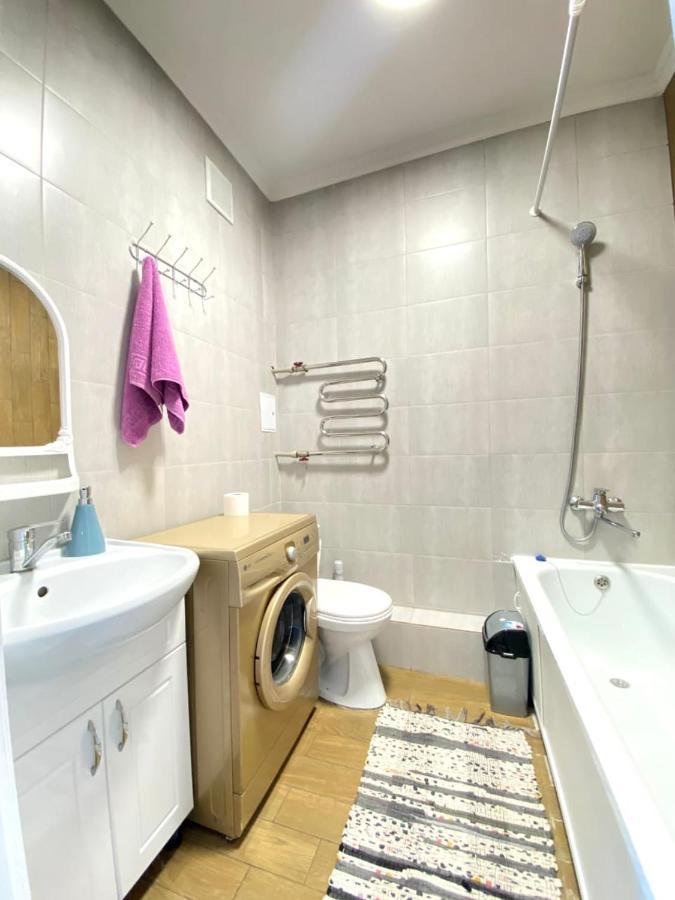 Medinahotelkz, #54, Вид На Закат, До Арбата 15 Мин Пешком, Halal Almati Kültér fotó